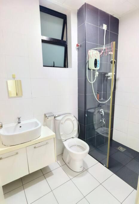 Platino 2bedrooms Paradigm Mall Netflix By * Johor Bahru